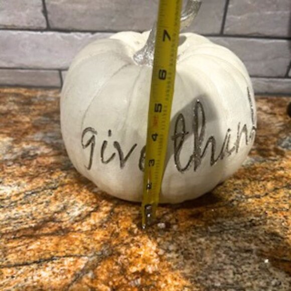 NWT Ivory Give Thanks Pumpkin Thanksgiving Table Centerpiece Fall Decor - Picture 8 of 9